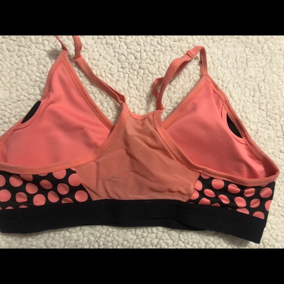 Nike Dryfit Sportsbra - Picture 2 of 2
